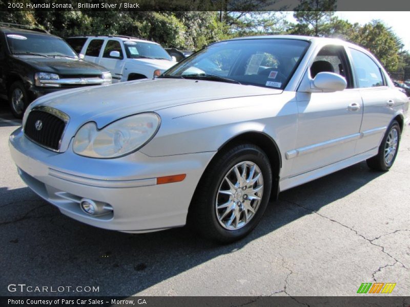 Brilliant Silver / Black 2002 Hyundai Sonata