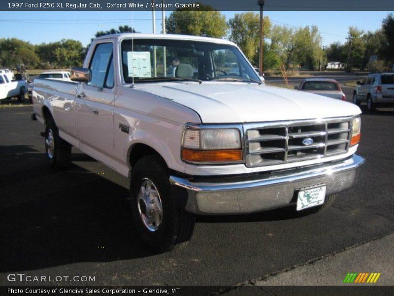 Oxford White / Medium Graphite 1997 Ford F250 XL Regular Cab