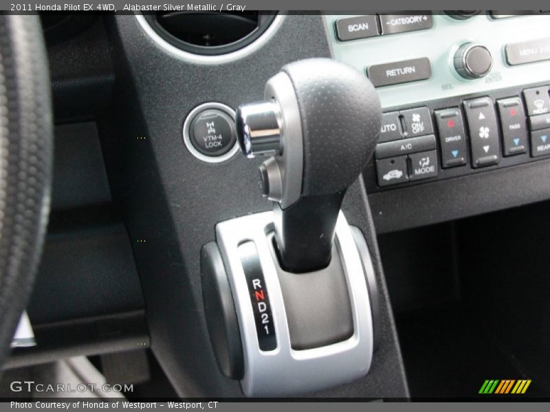  2011 Pilot EX 4WD 5 Speed Automatic Shifter