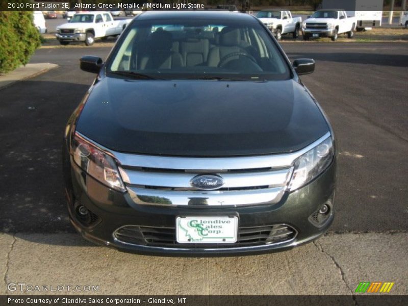 Atlantis Green Metallic / Medium Light Stone 2010 Ford Fusion SE