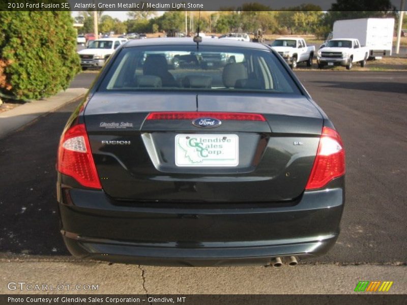 Atlantis Green Metallic / Medium Light Stone 2010 Ford Fusion SE