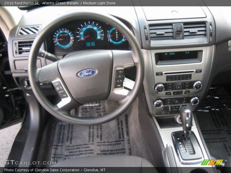 Dashboard of 2010 Fusion SE