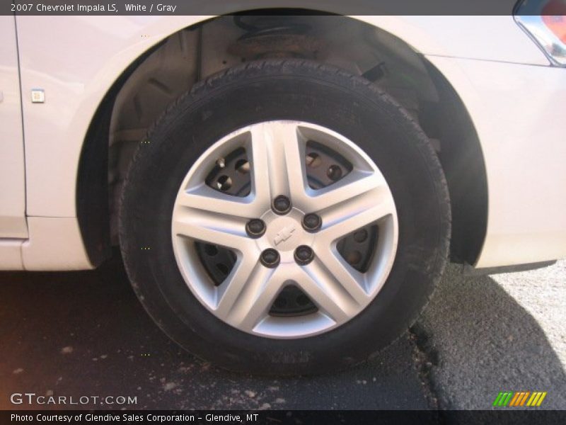 White / Gray 2007 Chevrolet Impala LS