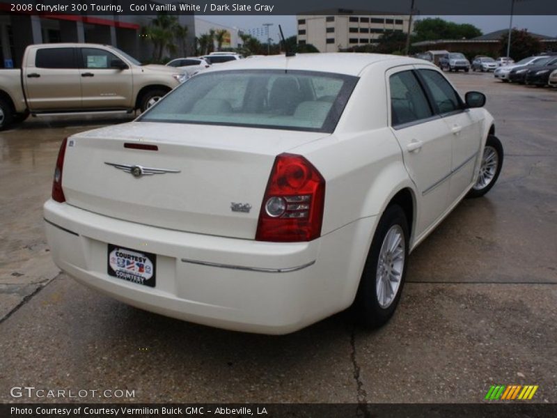 Cool Vanilla White / Dark Slate Gray 2008 Chrysler 300 Touring