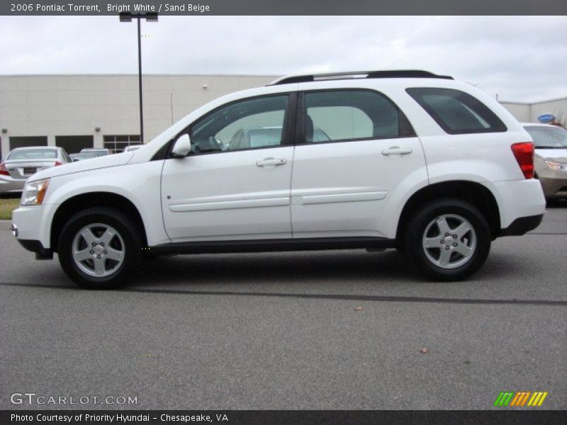 Bright White / Sand Beige 2006 Pontiac Torrent