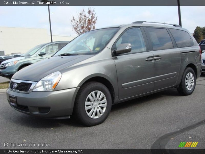 Titanium Silver / Gray 2011 Kia Sedona LX