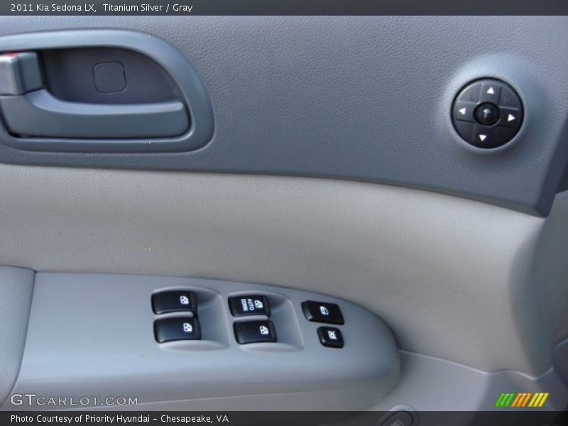 Titanium Silver / Gray 2011 Kia Sedona LX