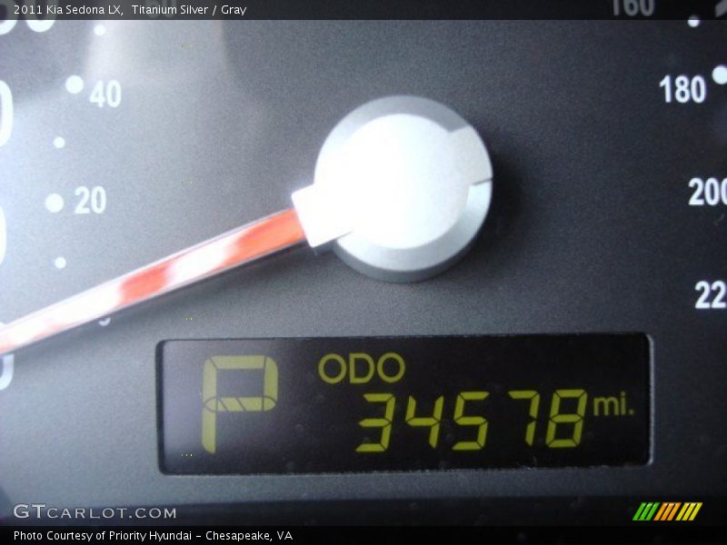 Titanium Silver / Gray 2011 Kia Sedona LX
