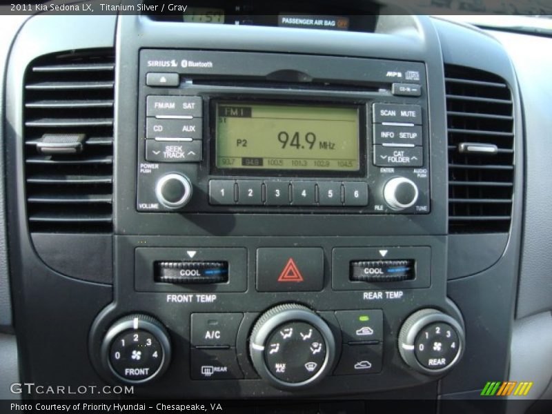 Titanium Silver / Gray 2011 Kia Sedona LX