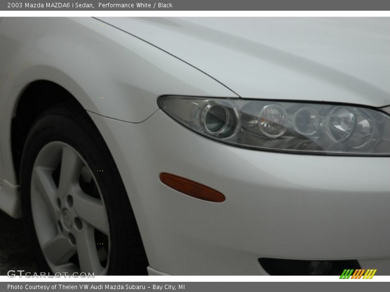 Performance White / Black 2003 Mazda MAZDA6 i Sedan