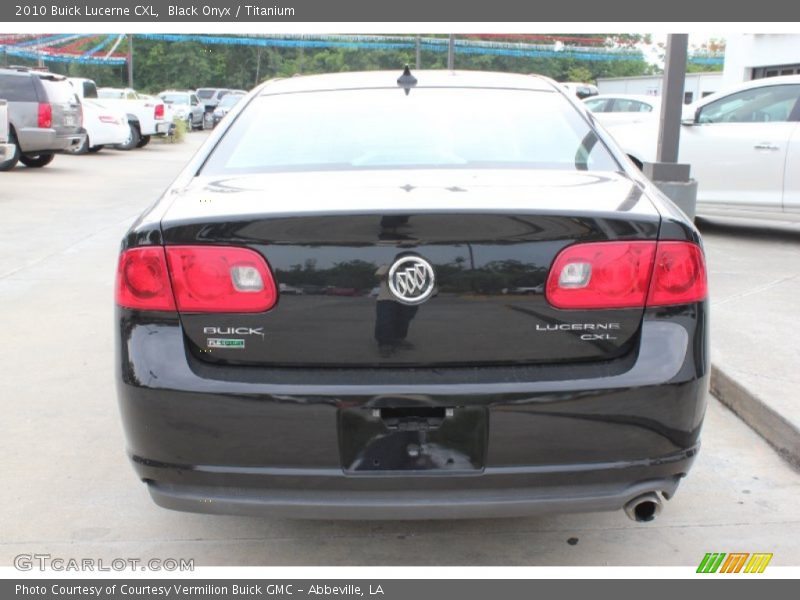 Black Onyx / Titanium 2010 Buick Lucerne CXL