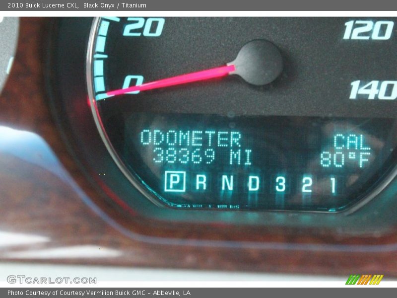 Black Onyx / Titanium 2010 Buick Lucerne CXL