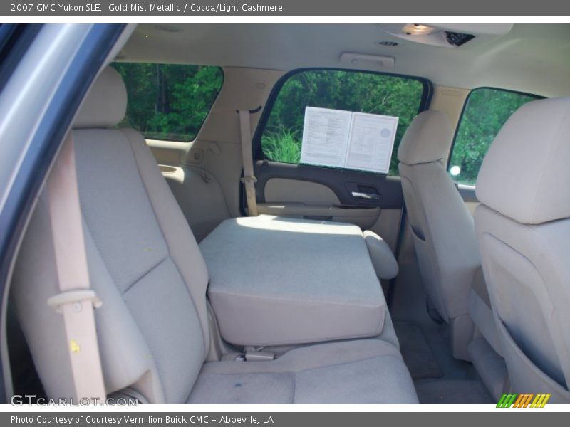 Gold Mist Metallic / Cocoa/Light Cashmere 2007 GMC Yukon SLE
