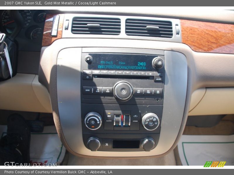 Gold Mist Metallic / Cocoa/Light Cashmere 2007 GMC Yukon SLE