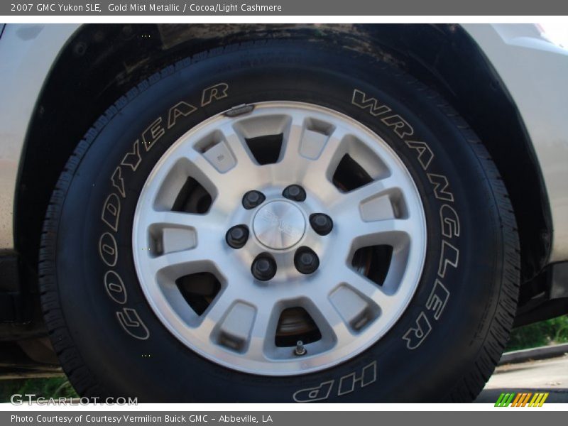 Gold Mist Metallic / Cocoa/Light Cashmere 2007 GMC Yukon SLE