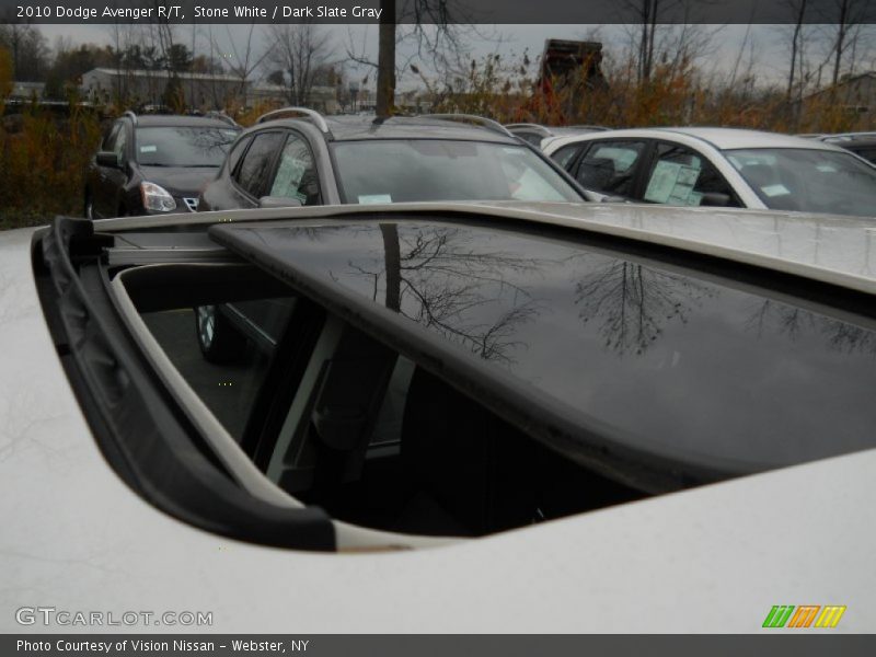 Stone White / Dark Slate Gray 2010 Dodge Avenger R/T