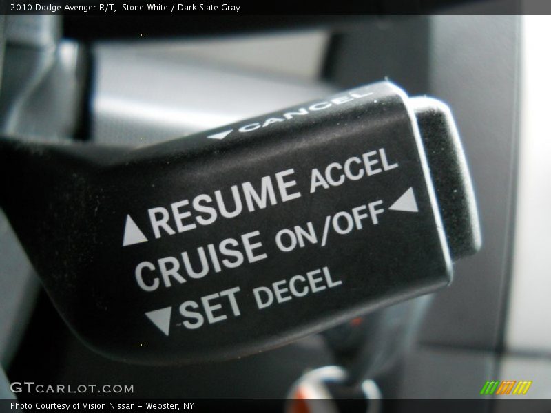 Stone White / Dark Slate Gray 2010 Dodge Avenger R/T