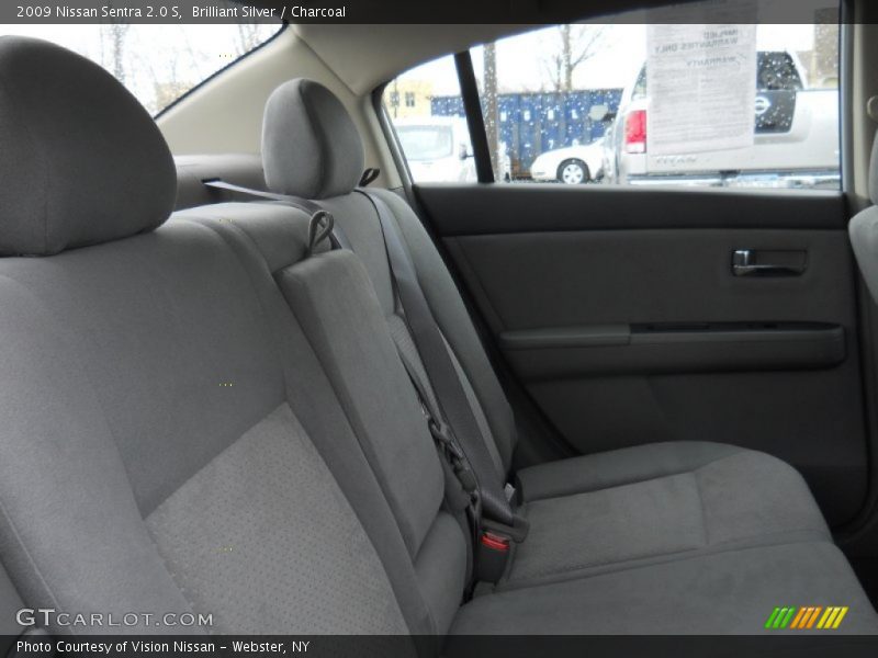 Brilliant Silver / Charcoal 2009 Nissan Sentra 2.0 S