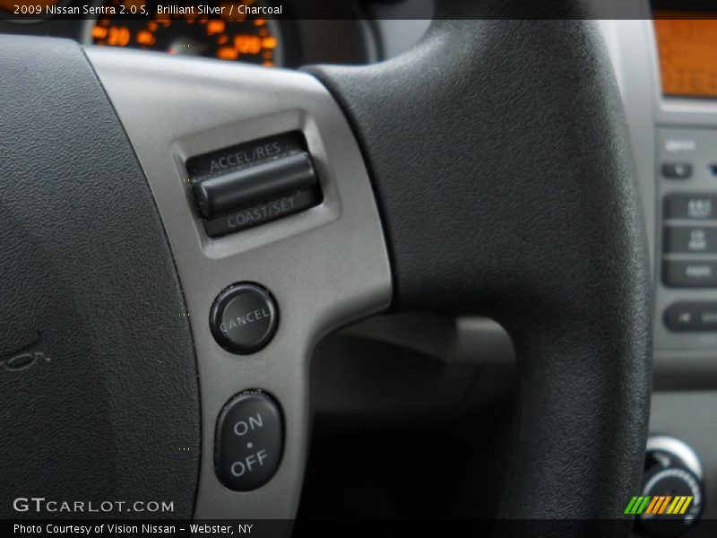 Brilliant Silver / Charcoal 2009 Nissan Sentra 2.0 S