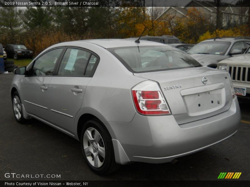 Brilliant Silver / Charcoal 2009 Nissan Sentra 2.0 S