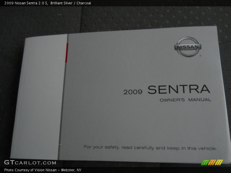 Brilliant Silver / Charcoal 2009 Nissan Sentra 2.0 S
