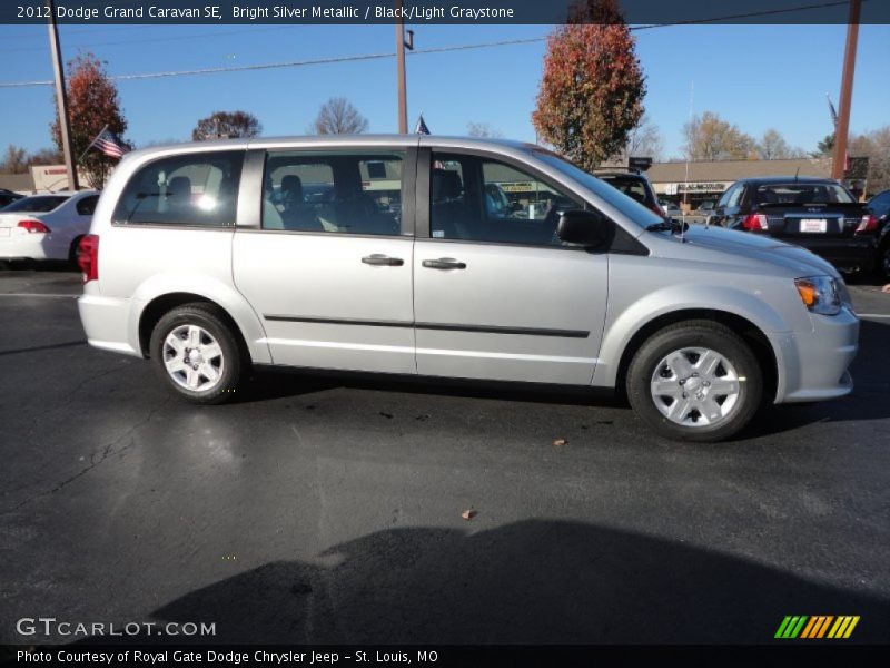 Bright Silver Metallic / Black/Light Graystone 2012 Dodge Grand Caravan SE