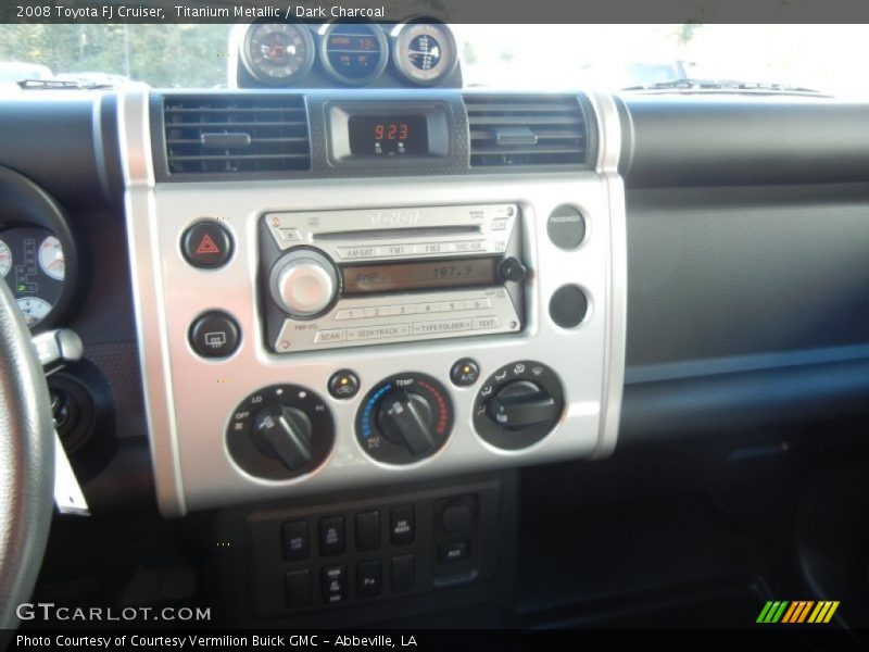 Titanium Metallic / Dark Charcoal 2008 Toyota FJ Cruiser