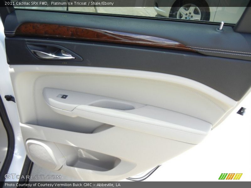 Platinum Ice Tricoat / Shale/Ebony 2011 Cadillac SRX FWD