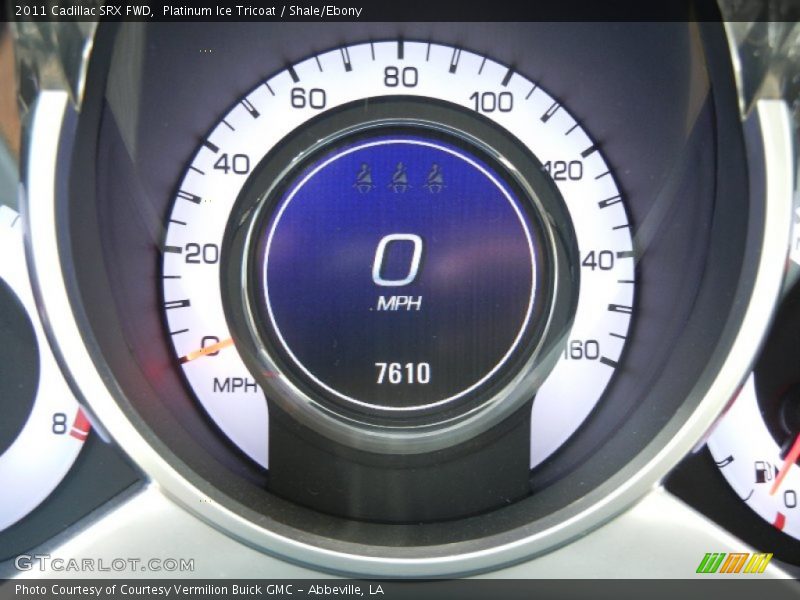 Platinum Ice Tricoat / Shale/Ebony 2011 Cadillac SRX FWD