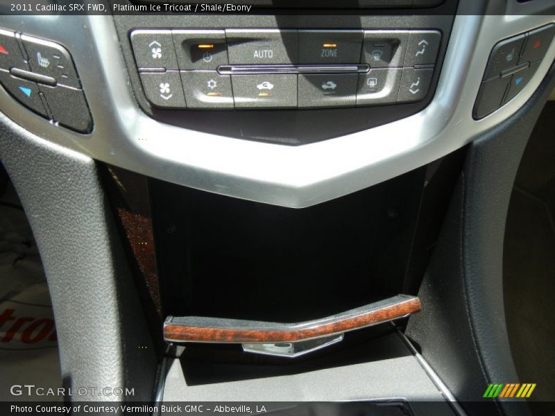 Platinum Ice Tricoat / Shale/Ebony 2011 Cadillac SRX FWD