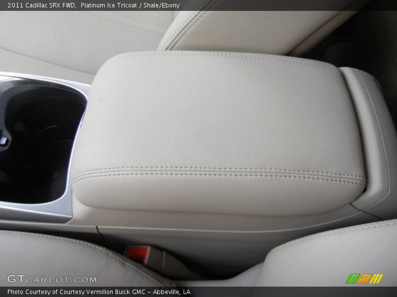 Platinum Ice Tricoat / Shale/Ebony 2011 Cadillac SRX FWD