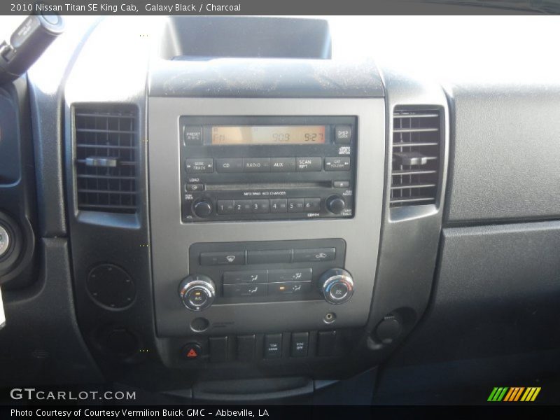 Galaxy Black / Charcoal 2010 Nissan Titan SE King Cab