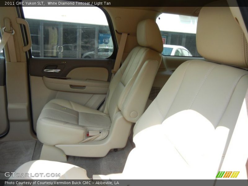 White Diamond Tintcoat / Light Tan 2011 GMC Yukon SLT