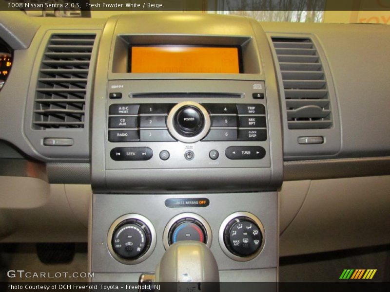 Fresh Powder White / Beige 2008 Nissan Sentra 2.0 S