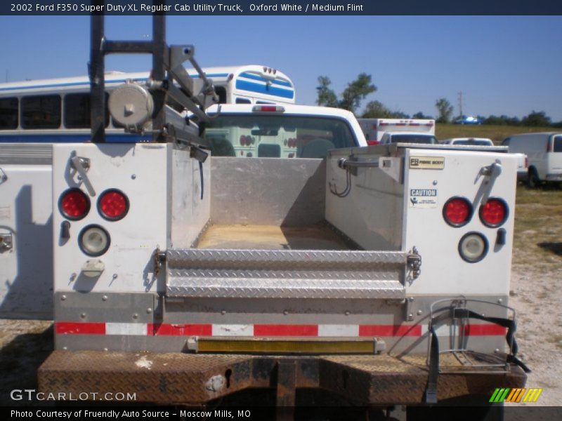 Oxford White / Medium Flint 2002 Ford F350 Super Duty XL Regular Cab Utility Truck