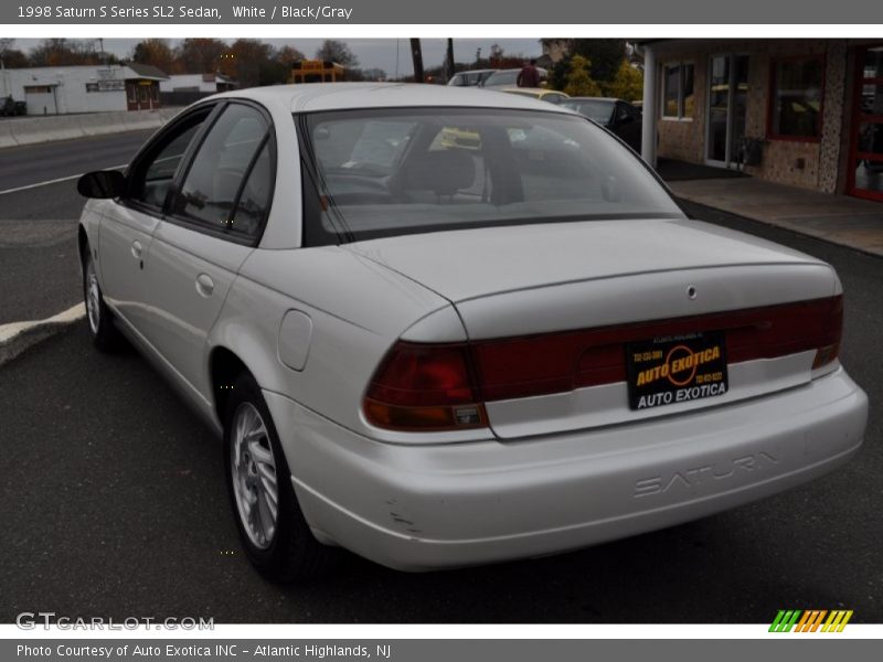 White / Black/Gray 1998 Saturn S Series SL2 Sedan