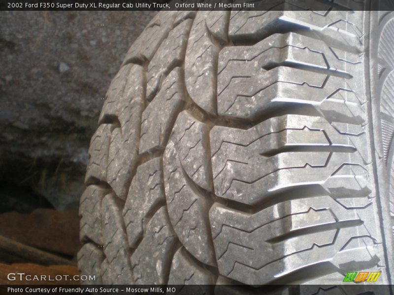 Oxford White / Medium Flint 2002 Ford F350 Super Duty XL Regular Cab Utility Truck