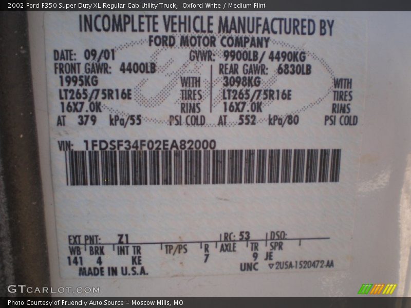 Oxford White / Medium Flint 2002 Ford F350 Super Duty XL Regular Cab Utility Truck
