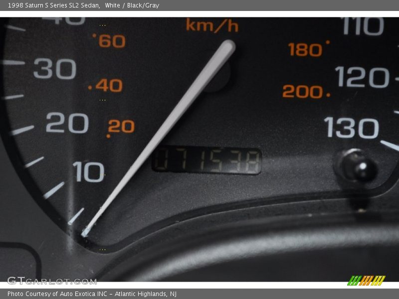 White / Black/Gray 1998 Saturn S Series SL2 Sedan