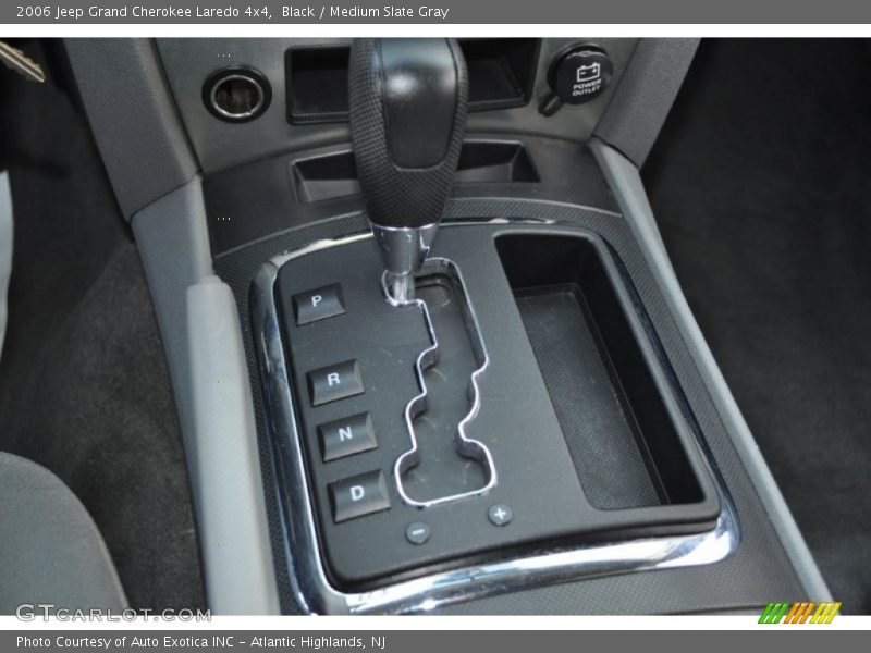 Black / Medium Slate Gray 2006 Jeep Grand Cherokee Laredo 4x4