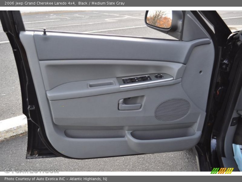 Black / Medium Slate Gray 2006 Jeep Grand Cherokee Laredo 4x4