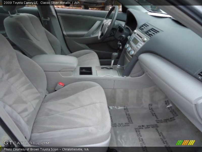 Classic Silver Metallic / Ash 2009 Toyota Camry LE
