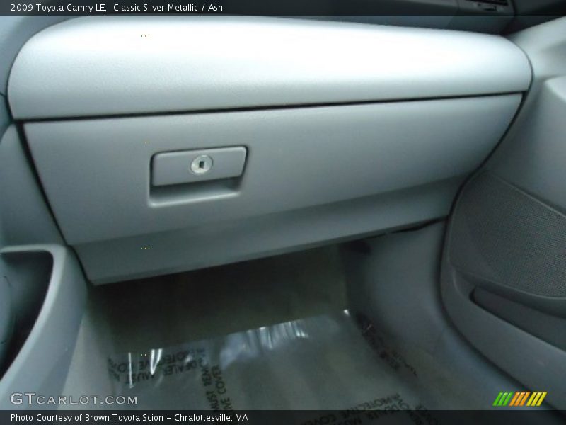 Classic Silver Metallic / Ash 2009 Toyota Camry LE