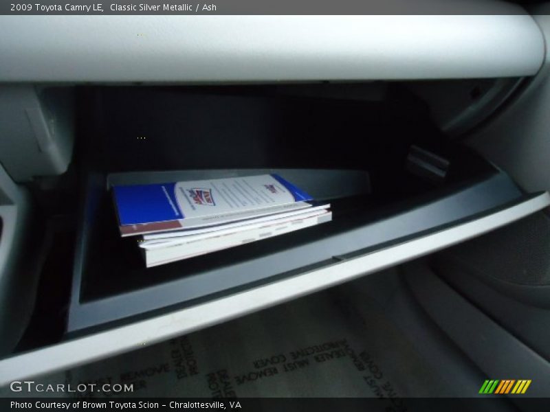 Classic Silver Metallic / Ash 2009 Toyota Camry LE