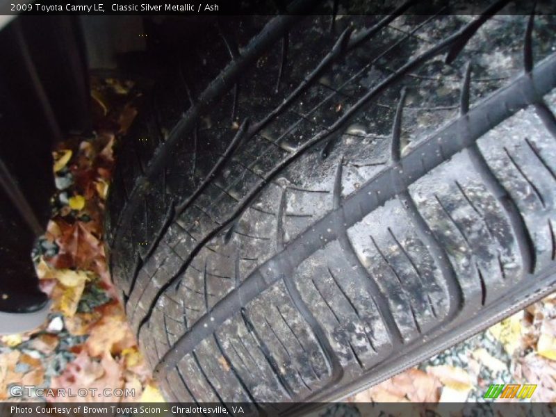 Classic Silver Metallic / Ash 2009 Toyota Camry LE