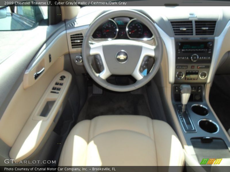 Cyber Gray Metallic / Cashmere/Dark Gray 2009 Chevrolet Traverse LT