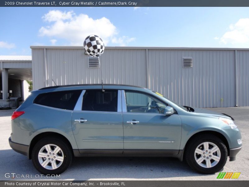 Cyber Gray Metallic / Cashmere/Dark Gray 2009 Chevrolet Traverse LT