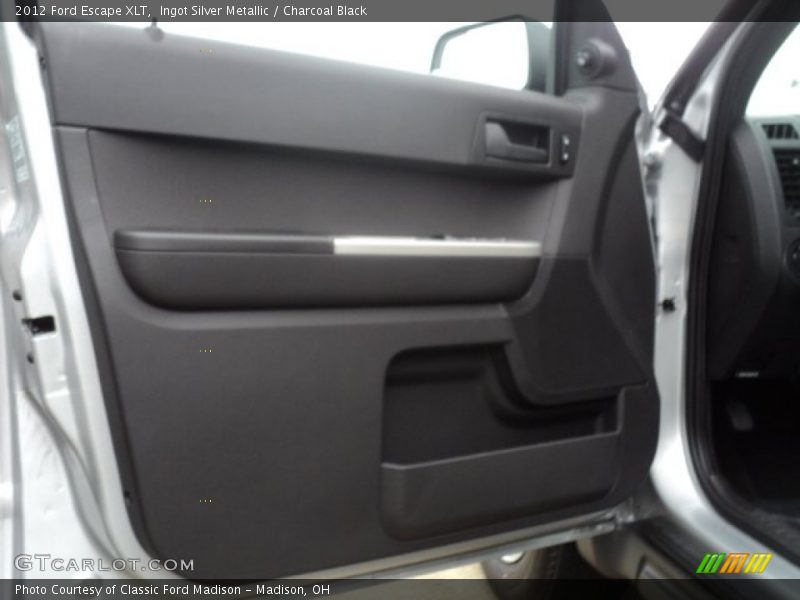 Ingot Silver Metallic / Charcoal Black 2012 Ford Escape XLT