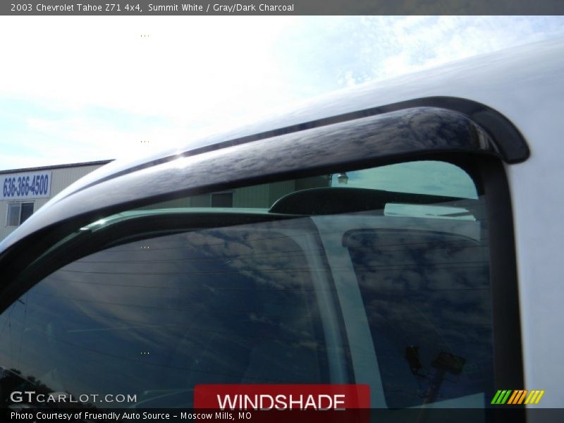 Summit White / Gray/Dark Charcoal 2003 Chevrolet Tahoe Z71 4x4