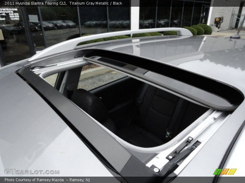 Titanium Gray Metallic / Black 2011 Hyundai Elantra Touring GLS